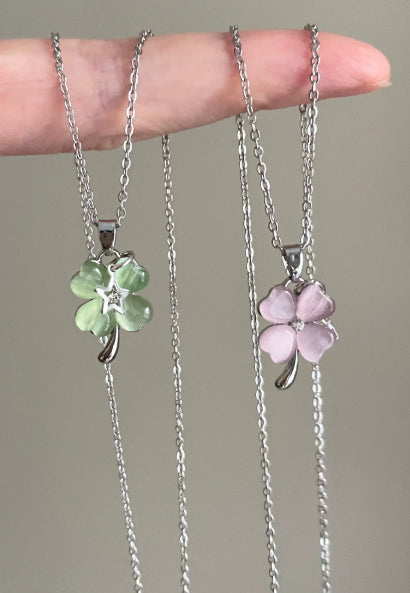 Vintage Lucky Clover Dew Necklace