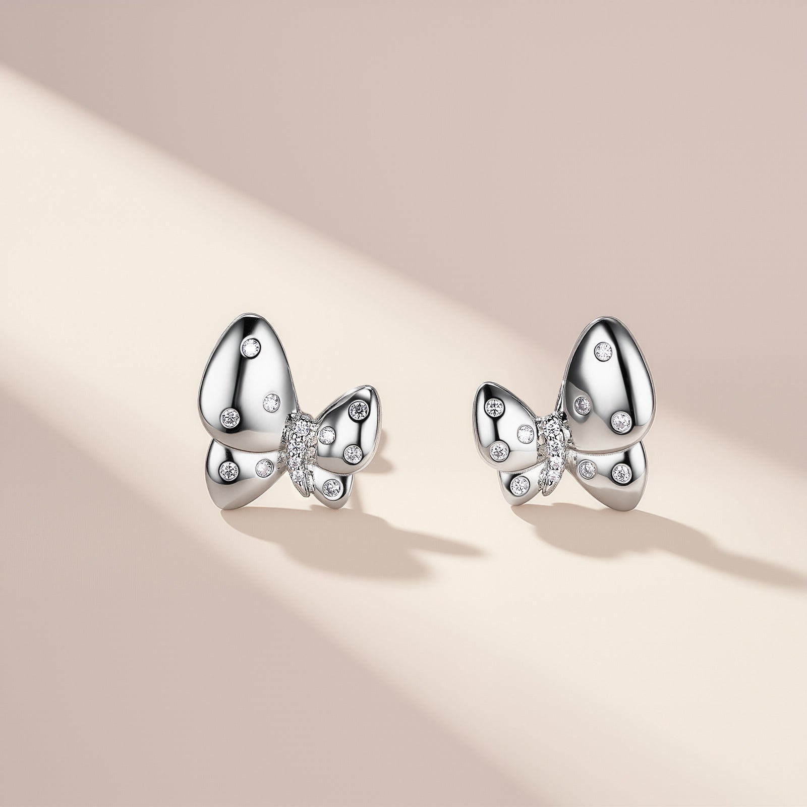 S925 Sterling Silver Butterfly Stud Earrings, D-VVS1 Moissanite Polished Wings, Platinum Plated 3.1g Women's Jewelry Gift Box Set