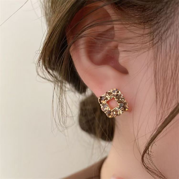 Spring Summer Vintage High-End Tea Color Zircon Earrings, Stylish Maillard Caramel Tone Designer Ear Jewelry