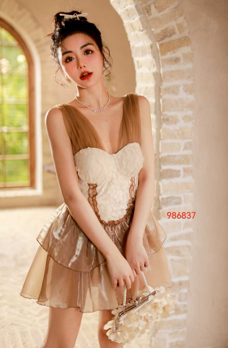 Lace Underwire One-piece Swimsuit With Soft Cups And Boyshorts Bottom