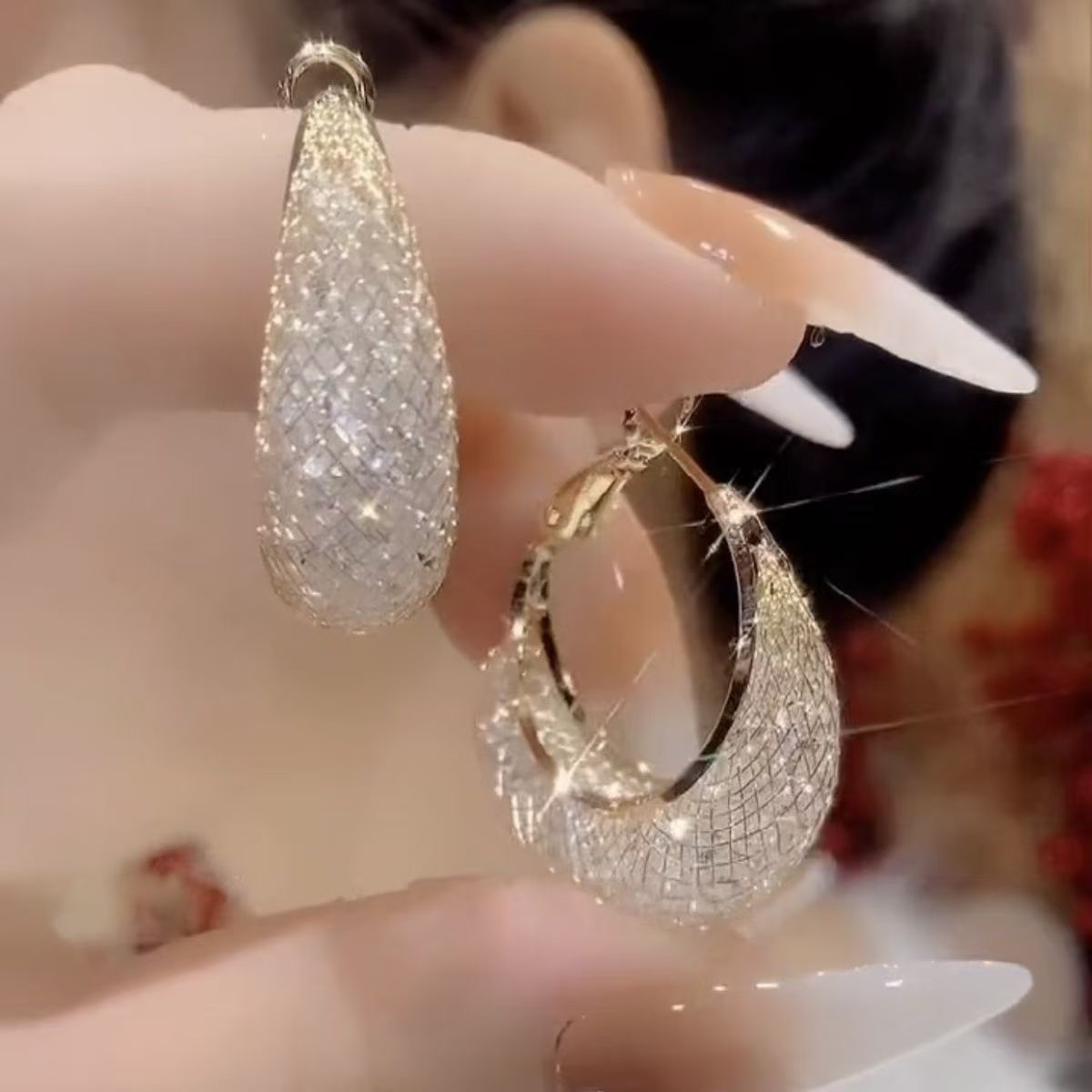 Vintage Hong Kong Style Light Luxury High-End Hollow Mesh Elegant Personalized Earrings, Niche Unique Spring & Summer Ear Jewelry For Women