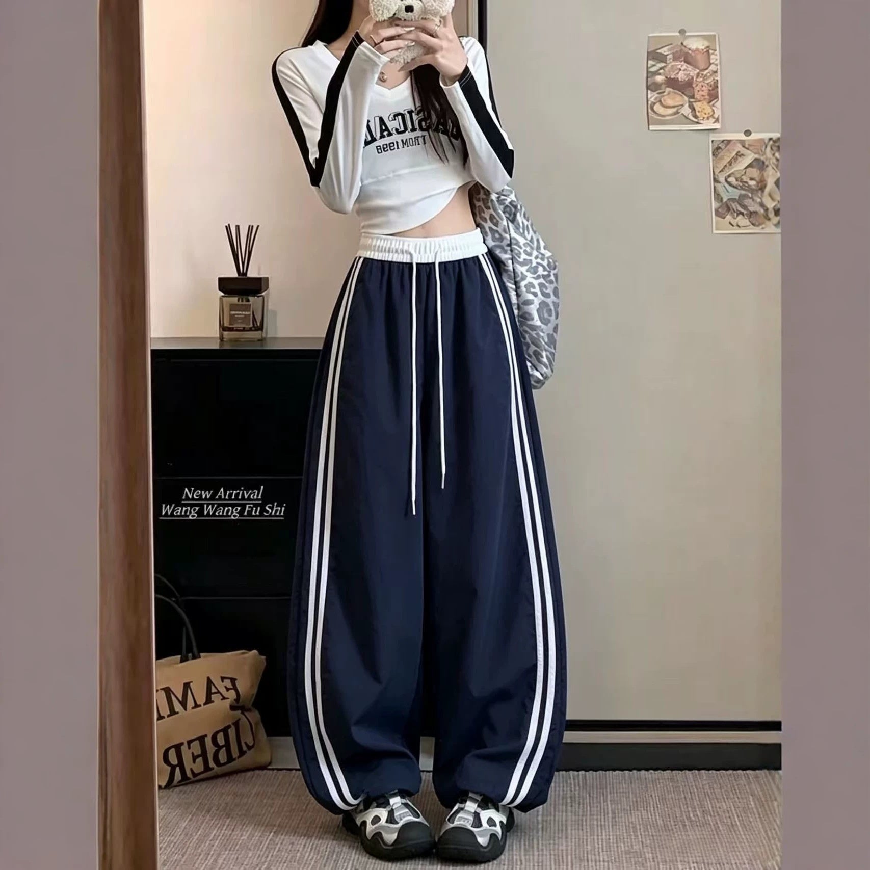 High-waisted Loose-fitting Ankle-tied Striped Pants