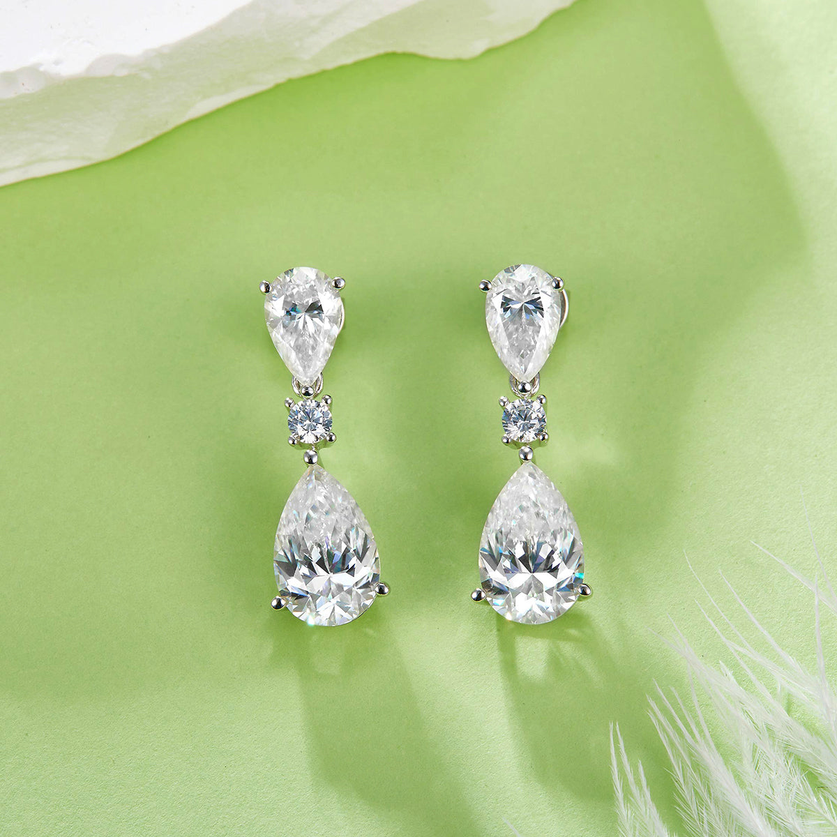 S925 Sterling Silver Pear Moissanite Drop Earrings, 10x7mm D-VVS1 Three-Stone Dangle, Platinum Plated 3.6g Fine Jewelry Gift Box