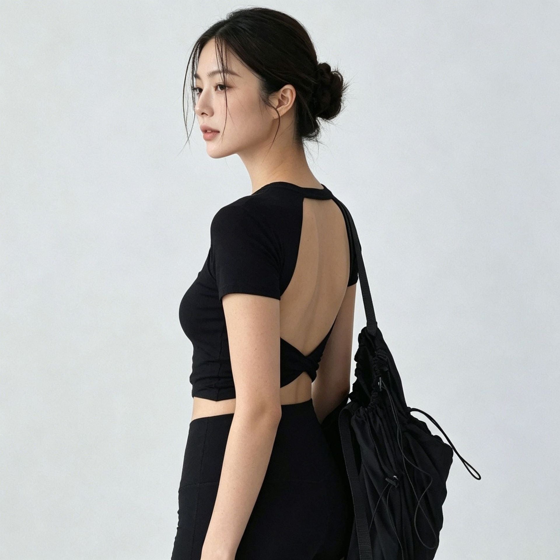 Womens Hollow-out Backless Sports Top With Built-in Chest Pads For A Beautiful Back