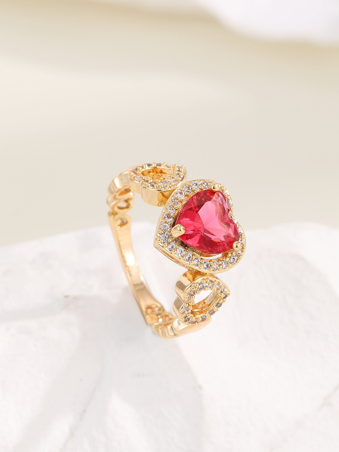 Gold-plated Copper Three-heart Ring Round Shape