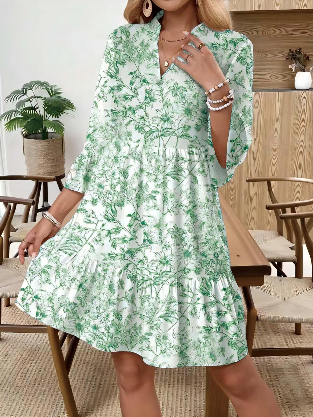 Womens V-neck Floral-print Flared-sleeve Dress