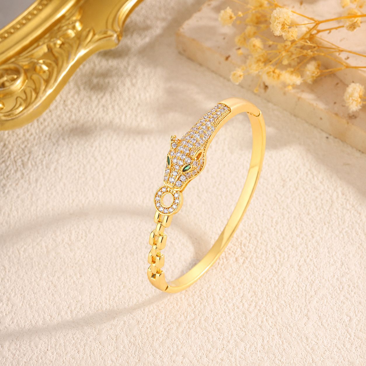 Light-luxury Fully Diamond-encrusted Leopard-head Buckle Bracelet