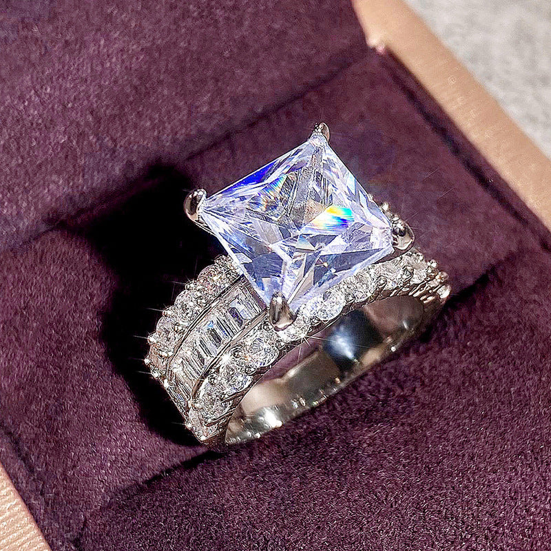 Affordable Luxury Style High-grade Ring