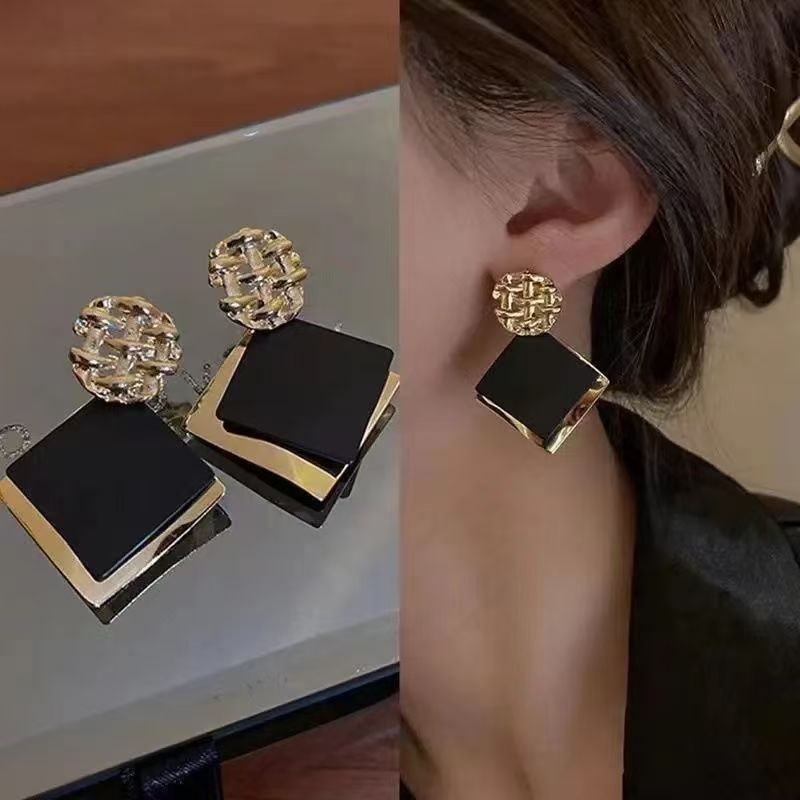 2026 New Bestseller Unique Black Geometric Earrings For Women, Elegant Light Luxury High-End Retro Exaggerated Statement Stud Jewelry