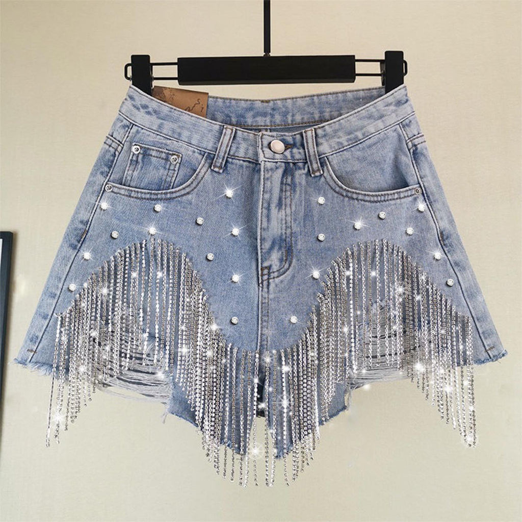 Fashionable Womens Shorts With Ripped Edges Tassels And A Sexy Chain Detail