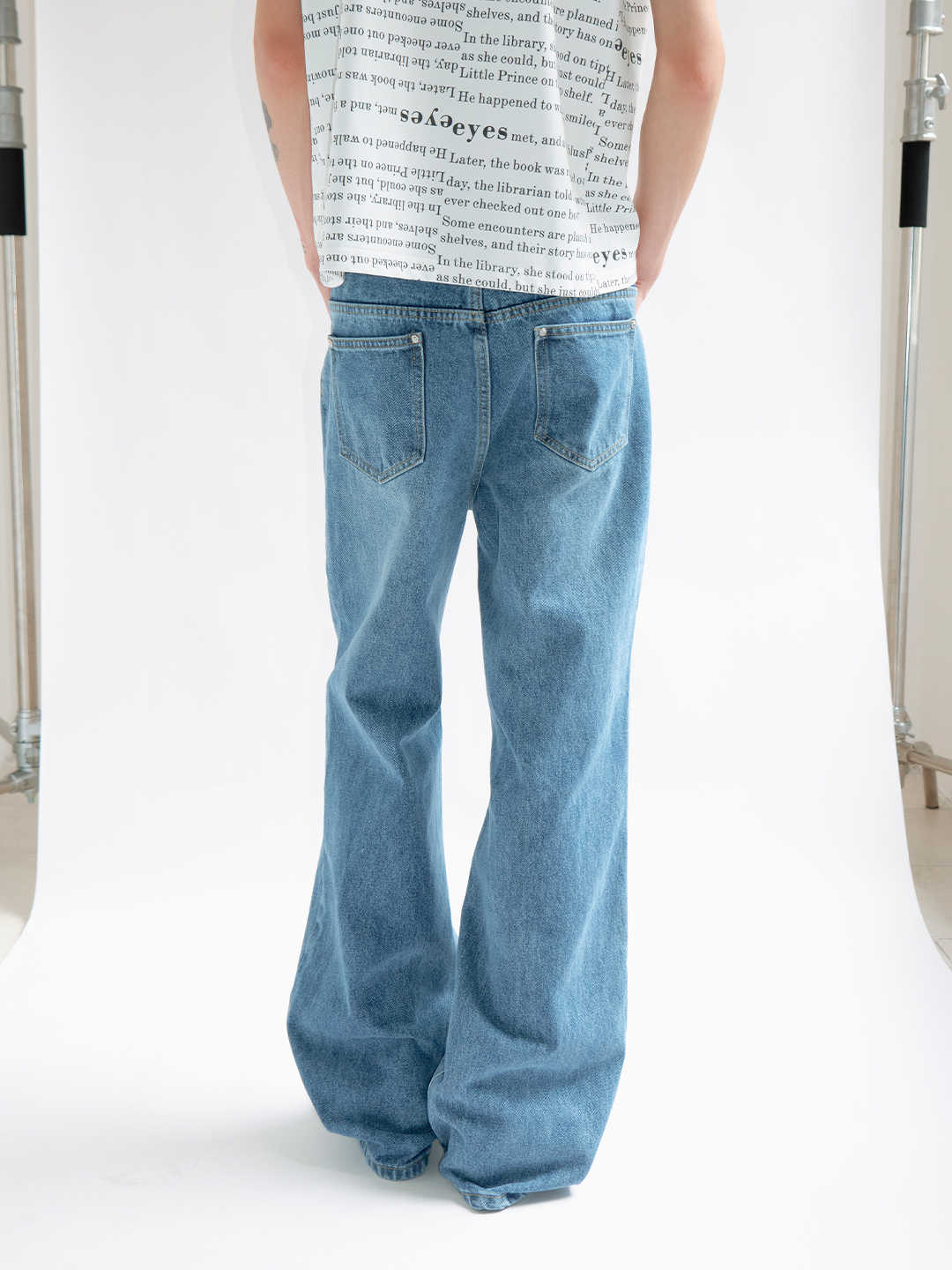 Washing Water Through Micro-horn To Make Old Jeans