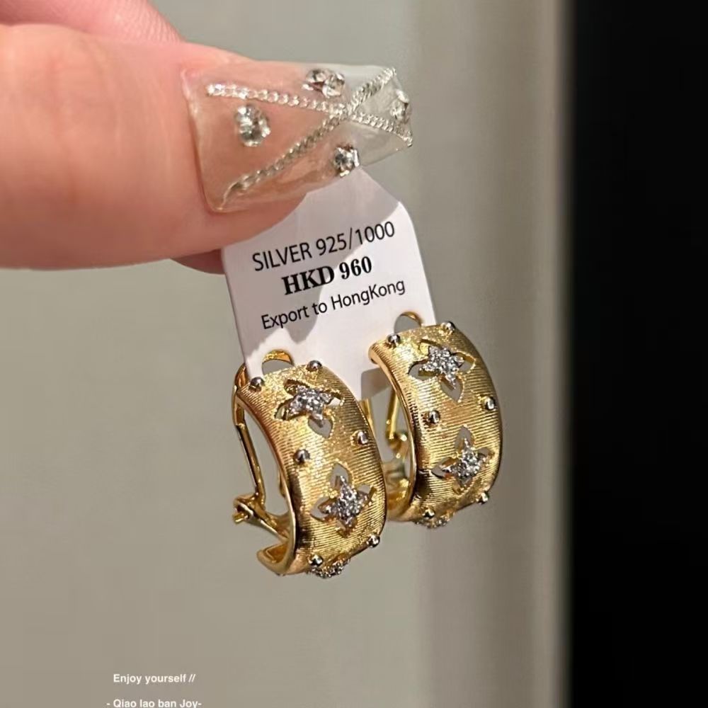 Fashion Exquisite French Retro C-Hoop Floral Zircon Huggie Earrings For Women, Minimalist All-Match Heavy Craft High-End Designer Ear Jewelry