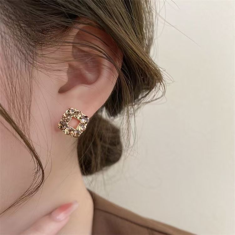 Spring Summer Vintage High-End Tea Color Zircon Earrings, Stylish Maillard Caramel Tone Designer Ear Jewelry