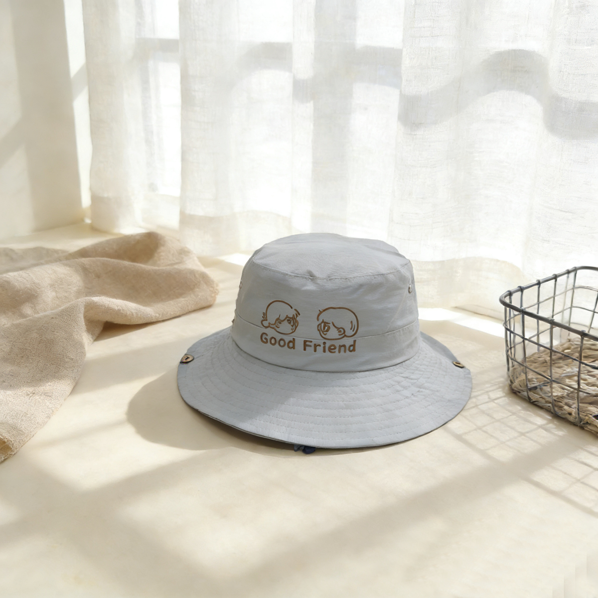 Solid-color Children's English Cartoon Character Embroidered Adjustable Simple And Sweet Fisherman Hat, Suitable For Outdoor Travel And Shopping.