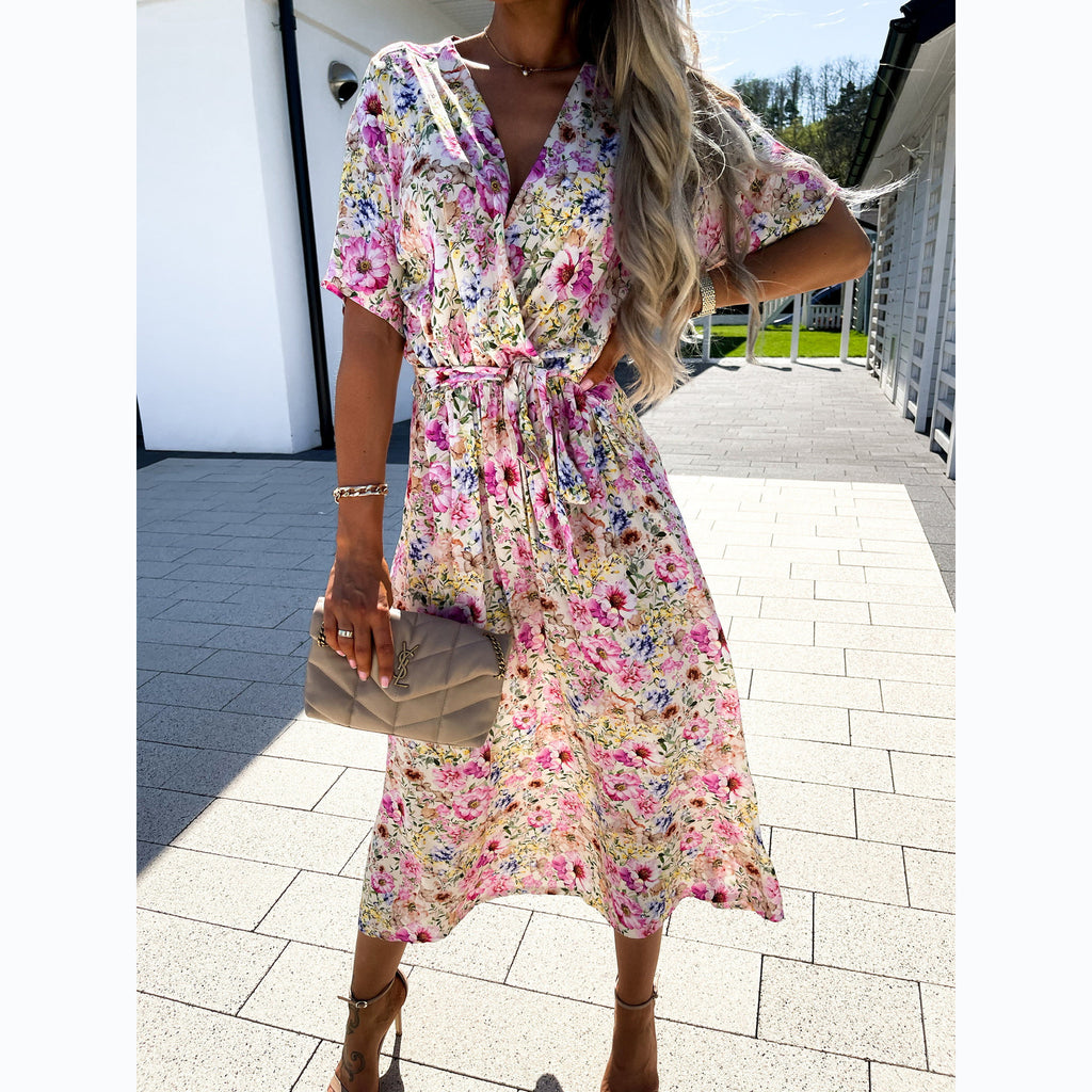 Womens Fashion Floral V-Neck Defined Waist Short-Sleeve Dress
