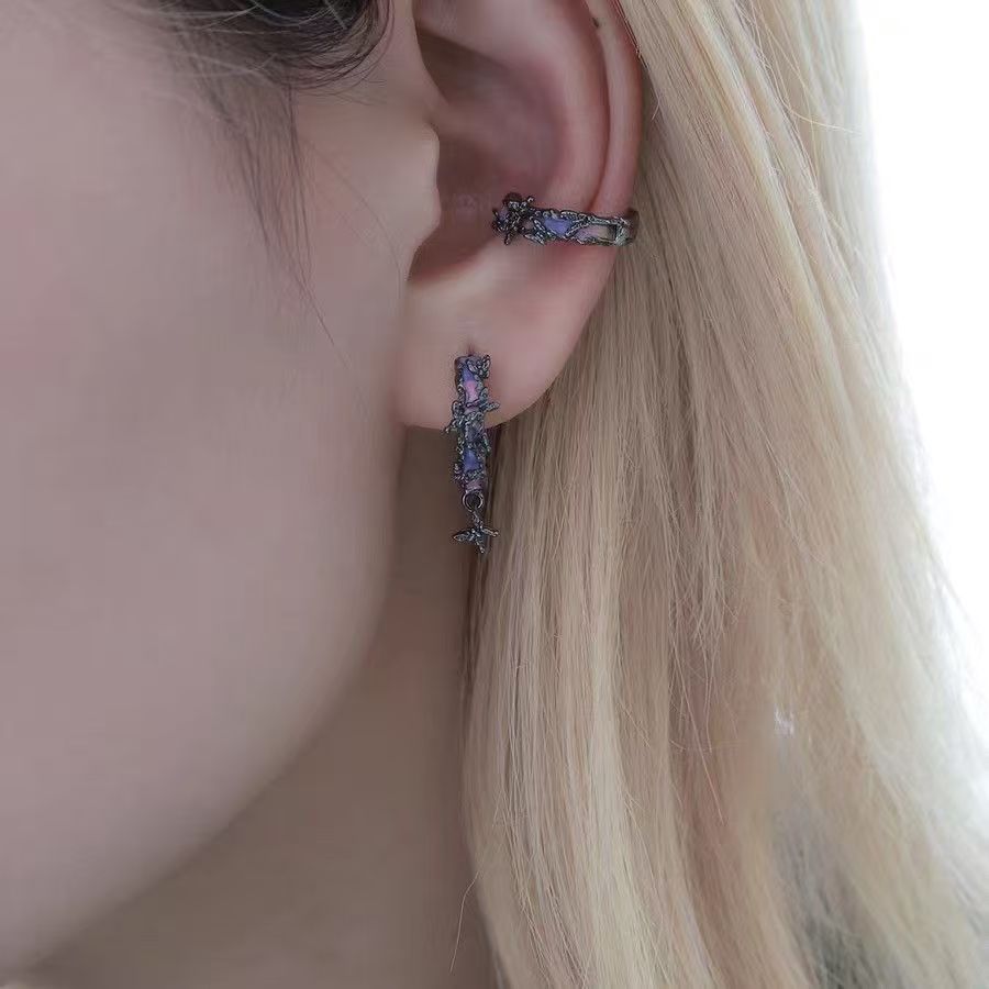 Ins Niche Original Design Mint Butterfly Huggie Earrings, Dark Red High-End Trendy Bestseller Ear Jewelry