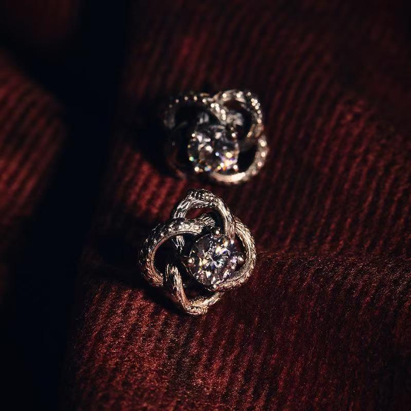 Samsara Wheel Vintage Stud Earrings, Niche Hip Hop Unique High-End Irregular Fashion Ear Jewelry