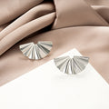 INS Fashion Stainless Steel Petal Earrings, 18K Gold Rotatable Leaf All-Match Titanium Steel Studs, Light Luxury High-End Jewelry For Women