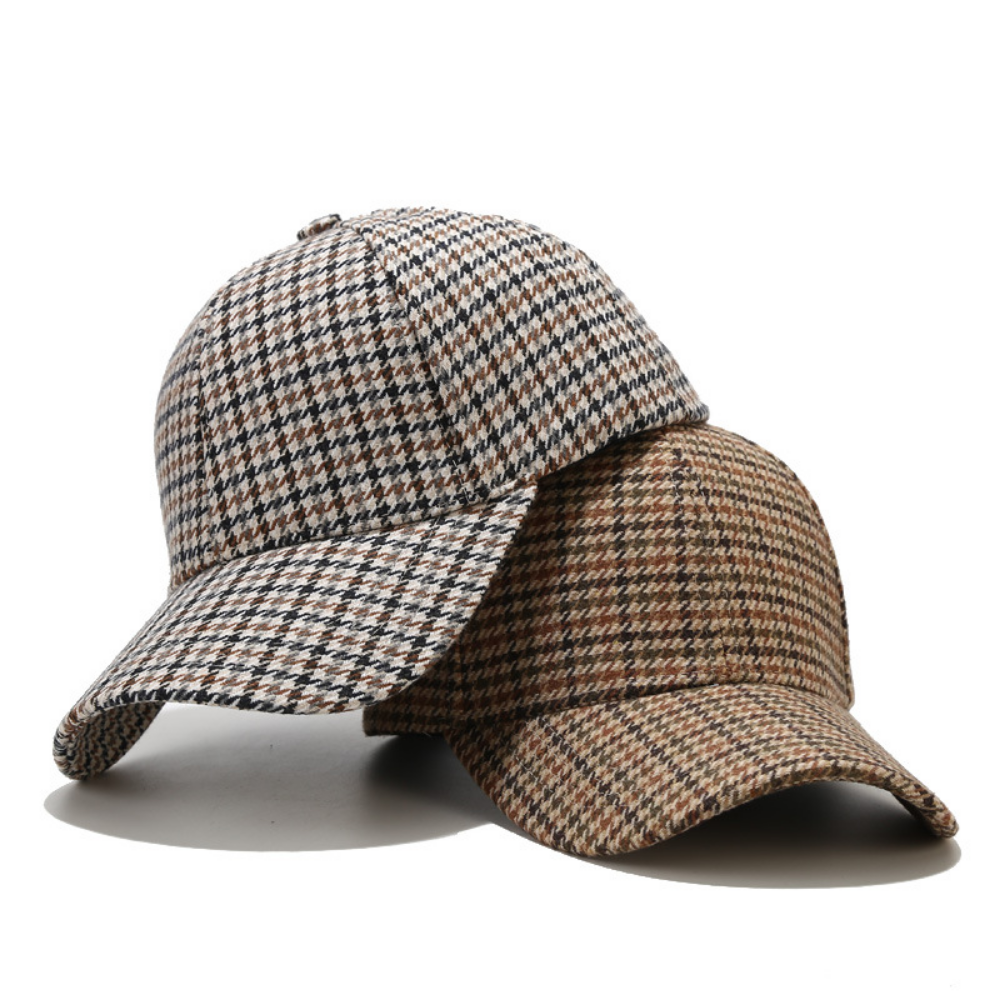 The Men's And Women's Identical Peacock-patterned Retro College-style Baseball Cap Is Suitable For Autumn Camping Weekends, Shopping Outings, And Daily Casual Wear, And Is Highly Versatile.