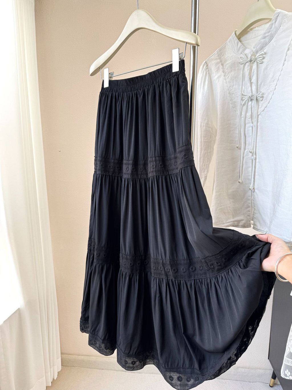 Versatile Floral Embroidered Lace Trim Midi Skirt