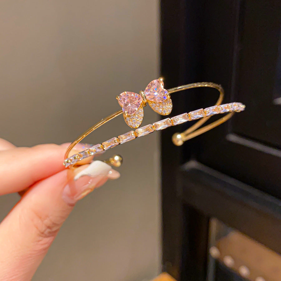 Elegant French Royal Court Style Bracelet, Inlaid Shiny Zircon Rhinestone Retro Design Light Luxury High-End Versatile Female Wrist Jewelry