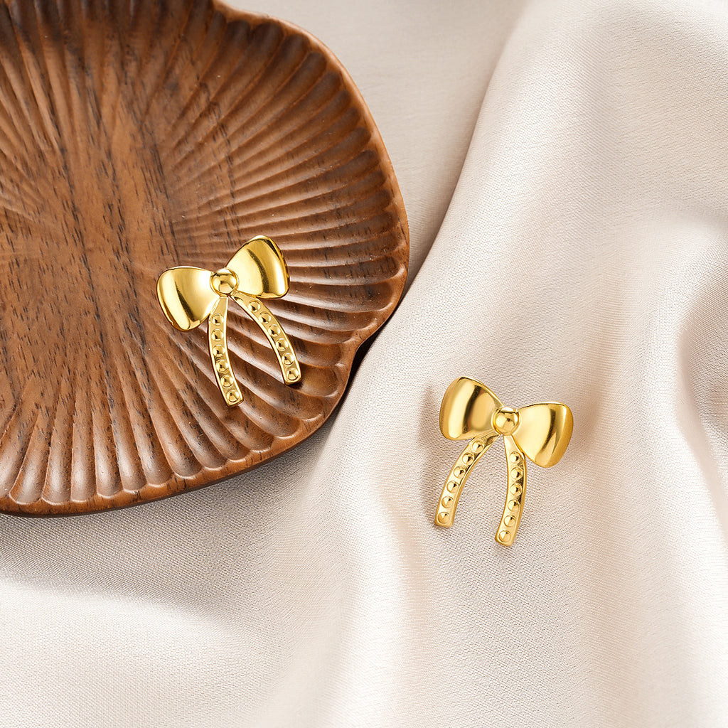 New Arrival 18K Gold Oval Titanium Steel Earrings, Unique Geometric Heart Surface Texture Stainless Steel Trendy Ear Studs