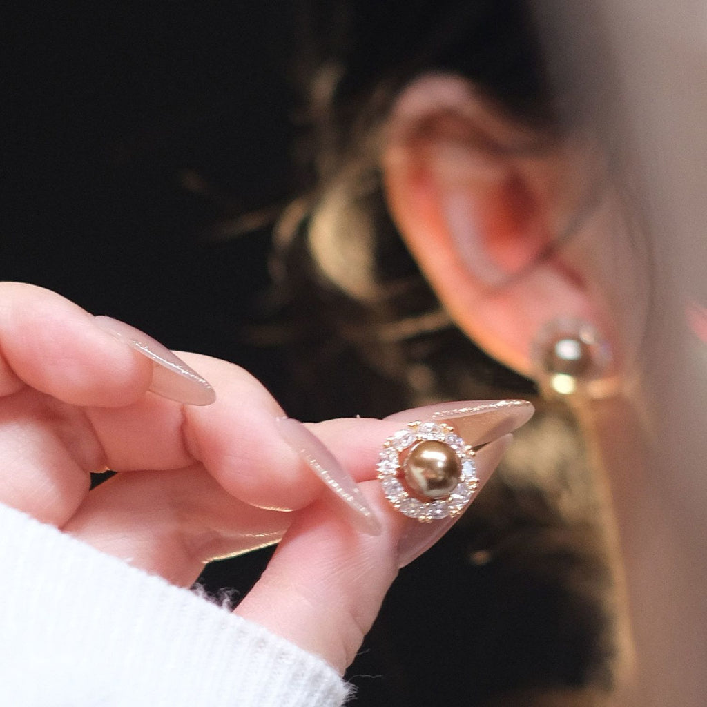 Classic Elegant Light Luxury Niche Round Champagne Pearl Sparkling Stud Earrings, Versatile New Autumn Winter Jewelry
