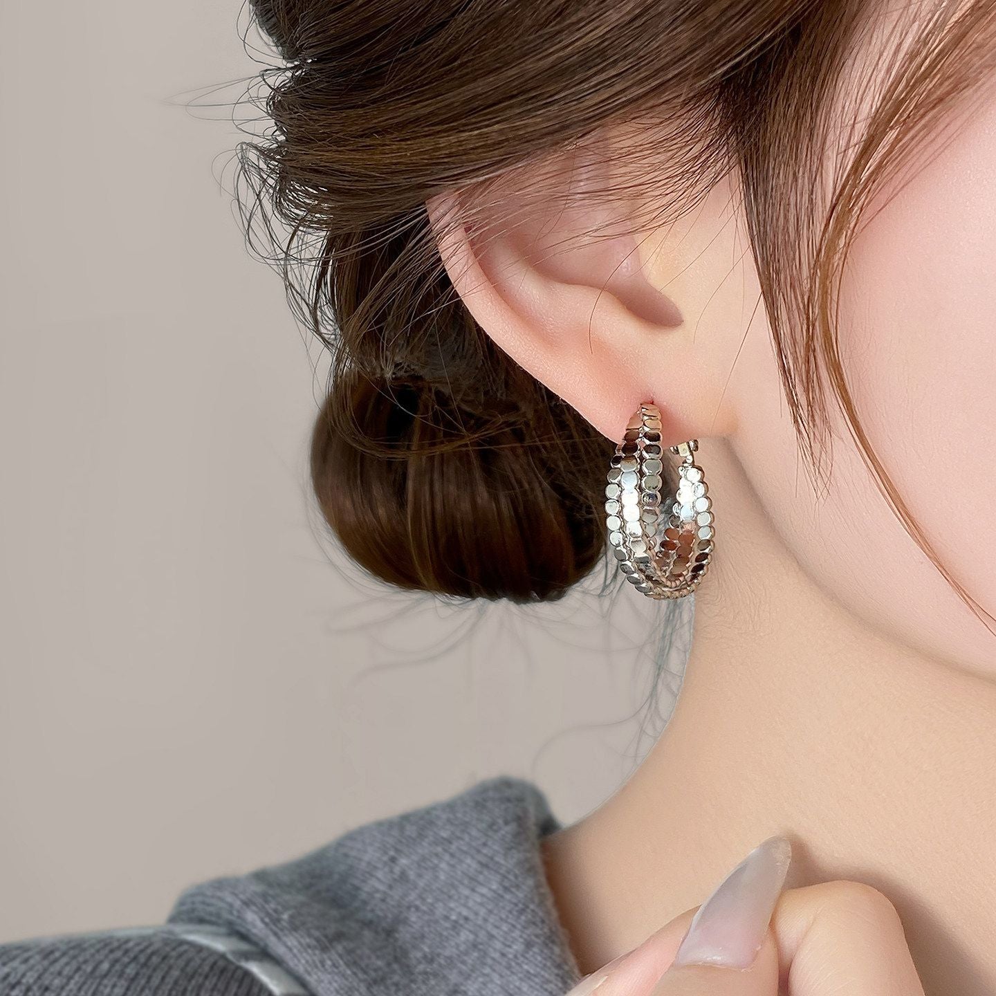Silver Fish Scale Hoop Earrings, Niche Designer Style, Super Sparkly High-End Versatile Elegant Commute Ear Jewelry For Women