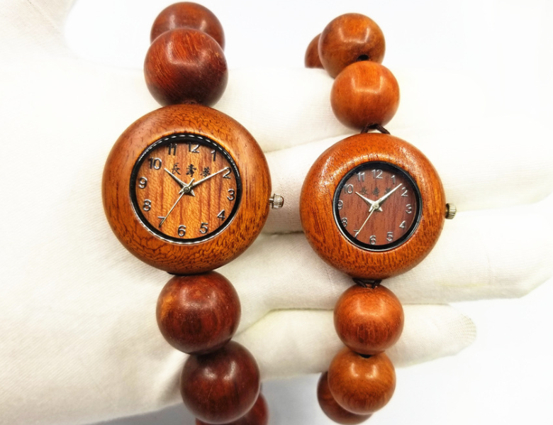 Antique casual wood watch