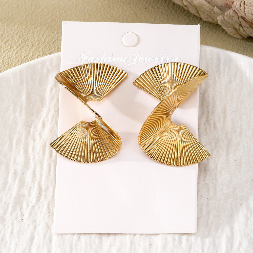 Cross-Border Bulk Wholesale Retro Geometric Metal Earring Sets, Popular European Vintage Design Unique Chic High-End Metal Stud Jewelry