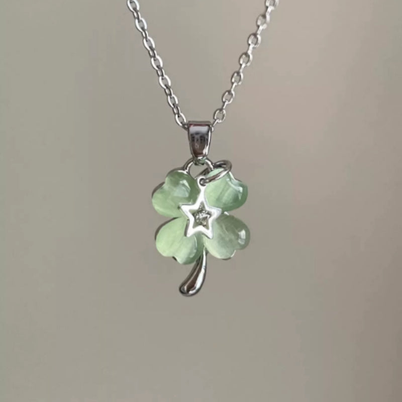 Vintage Lucky Clover Dew Necklace