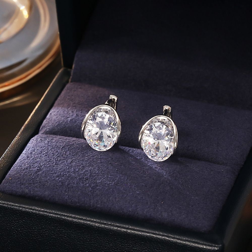 High-End Ultra Sparkling Zircon Crystal Huggie Earrings, Light Luxury Exquisite Fashion Elegant Earrings, Niche Designed Personalized Ear Jewelry For Women