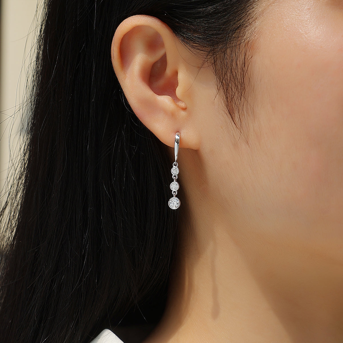 S925 Sterling Silver Three-Stone Drop Earrings, D-VVS1 Moissanite Bezel-Set Dangle, Platinum Plated 1.8g Women's Jewelry Gift Box