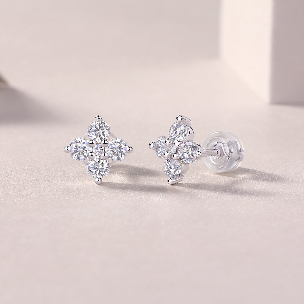 S925 Sterling Silver Gold Plated Clover Stud Earrings, D-VVS1 Moissanite, 1.2g Women's Jewelry Gift Box