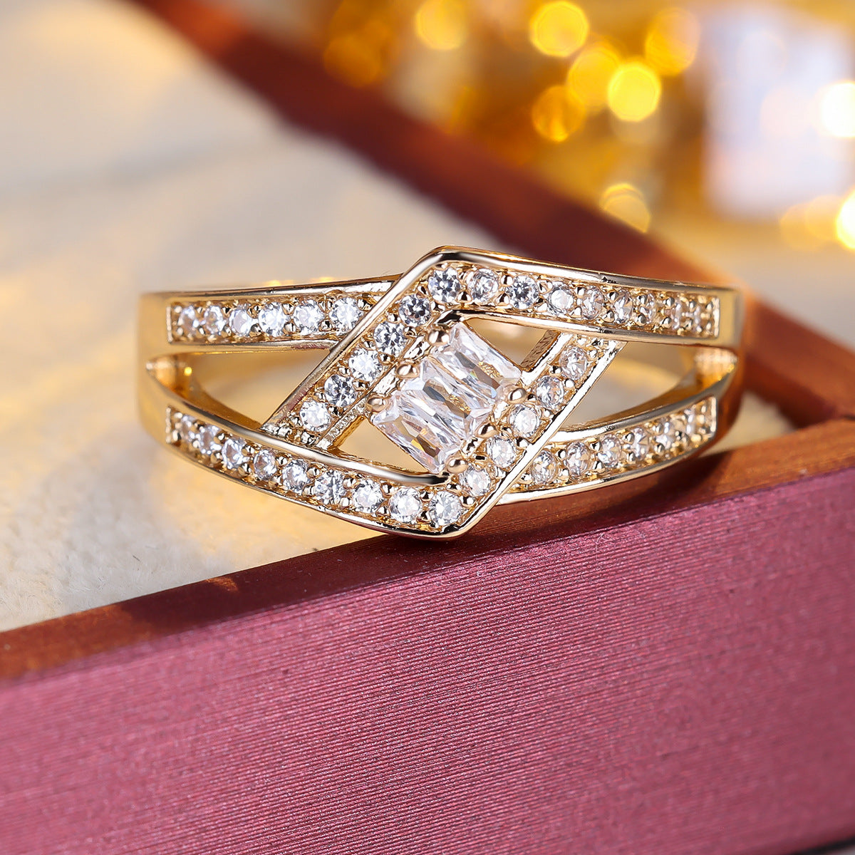 Zircon-inlaid RingHollowed-out Cross DesignChic And Subtly Luxurious