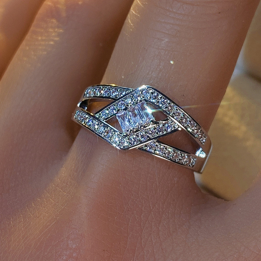 Zircon-inlaid RingHollowed-out Cross DesignChic And Subtly Luxurious