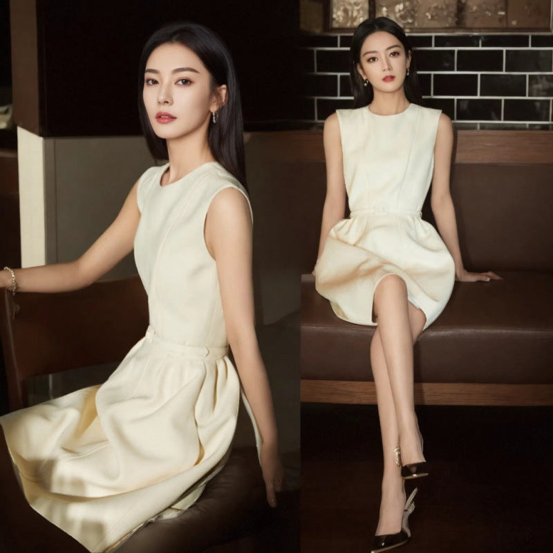 Elegant Figure-flattering Evening Dress For Women