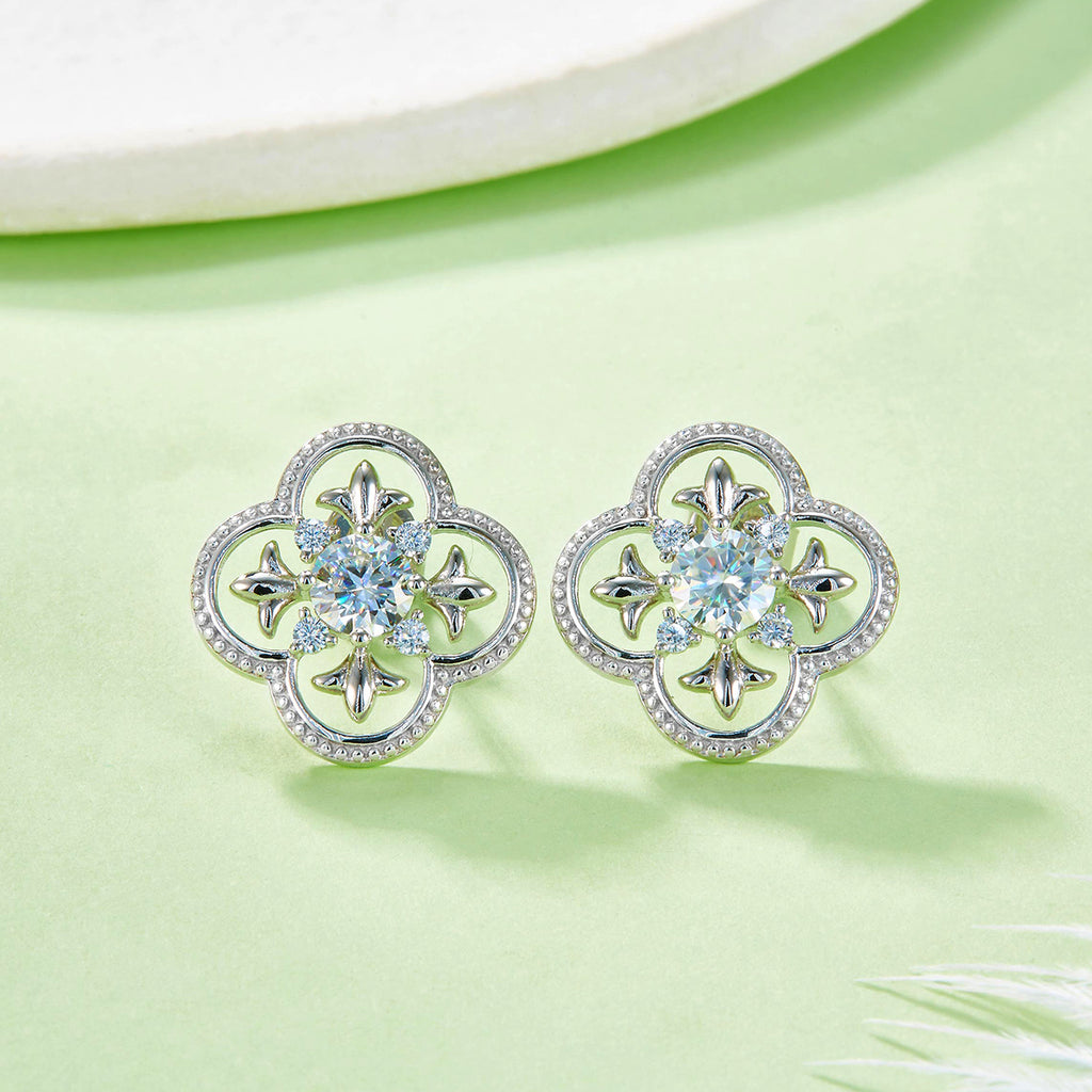 S925 Sterling Silver Clover Stud Earrings, 0.5ct D-VVS1 Moissanite, Platinum Plated Beaded Edge, 2.7g Women's Jewelry Gift Box