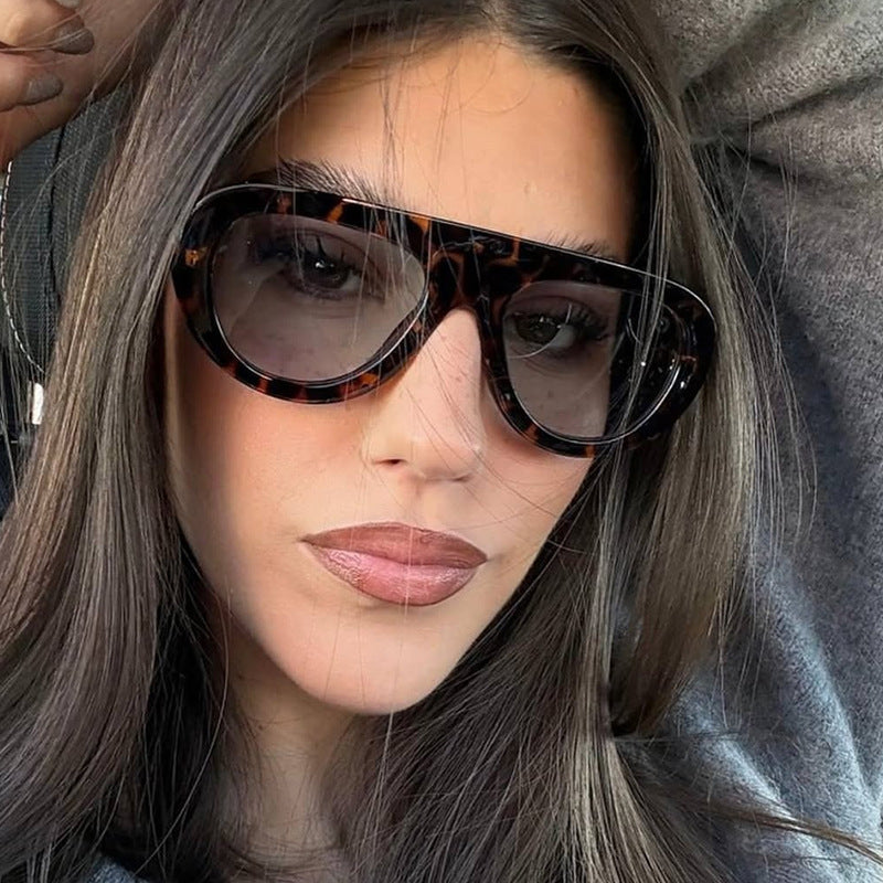 Small Frame Frog-style Sunglasses For Women