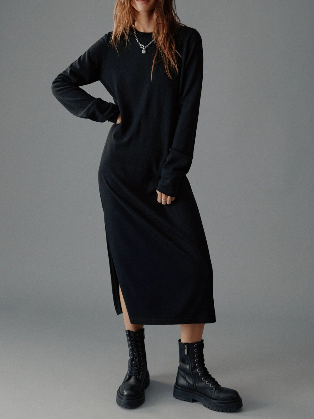 Womens Casual Slim-fit Dress With A Round Neck