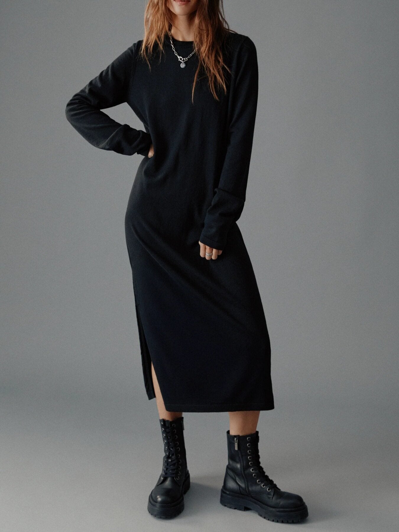 Womens Casual Slim-fit Dress With A Round Neck