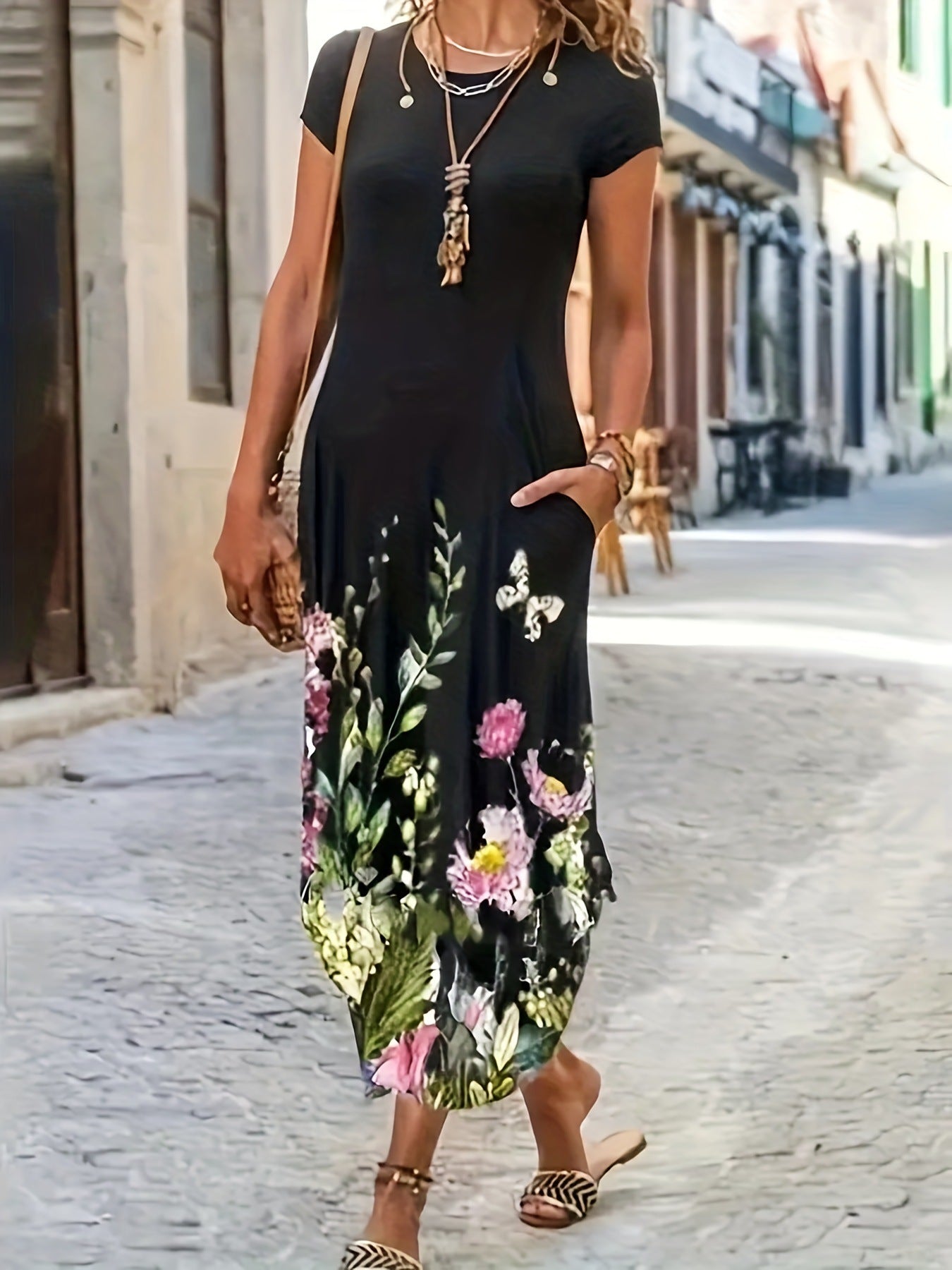 Women's Floral Print Short Sleeve Maxi Dress With Pockets Casual Round Neck Loose Fit Long Dress For Summer