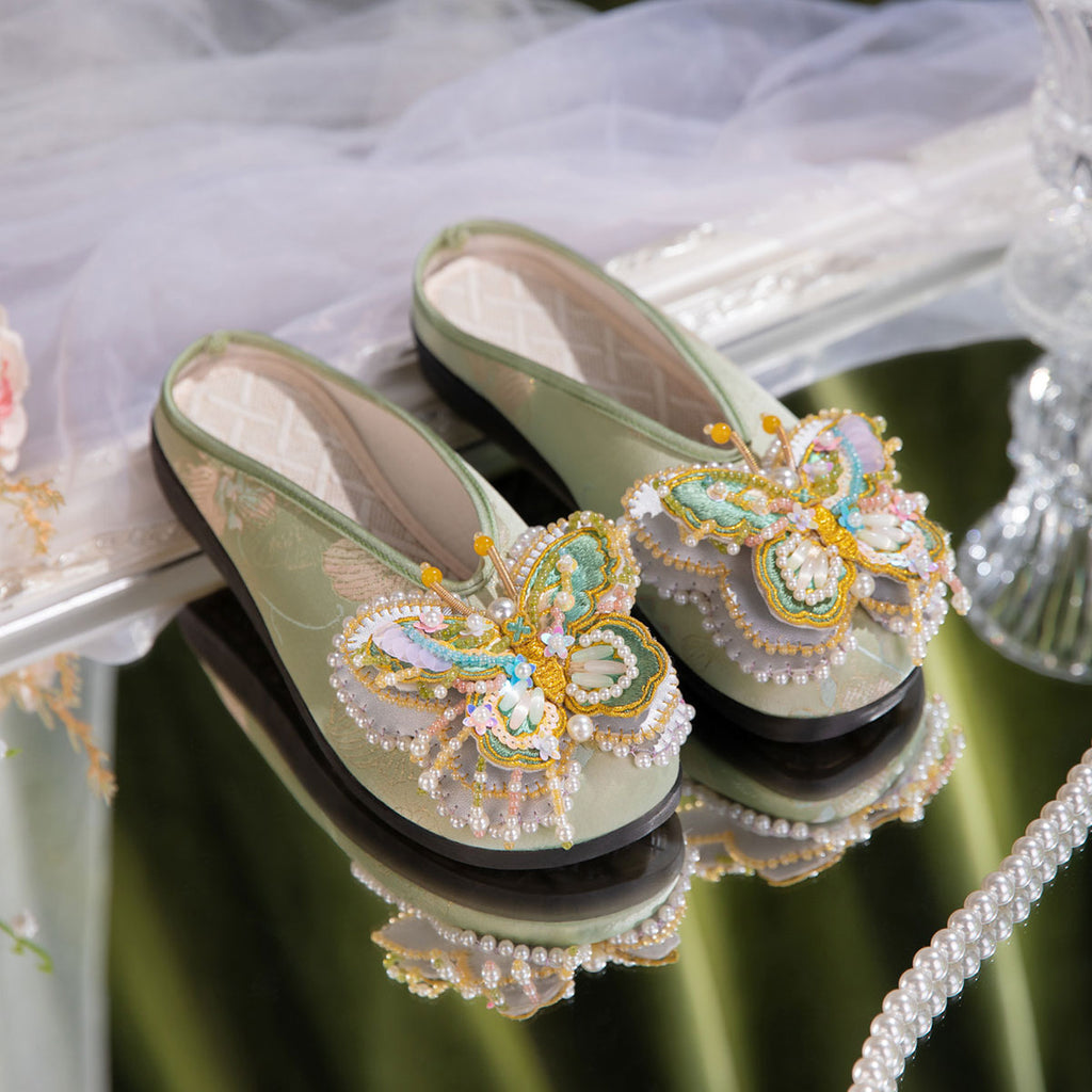 Traditional Chinese Style Flip-flops For Women, Summer 2026 New Design. Outerwear Style. Handmade Butterfly Embroidery. Cool Sandals. Traditional Chinese Style Head Covering With Tiger Head Design. Fl
