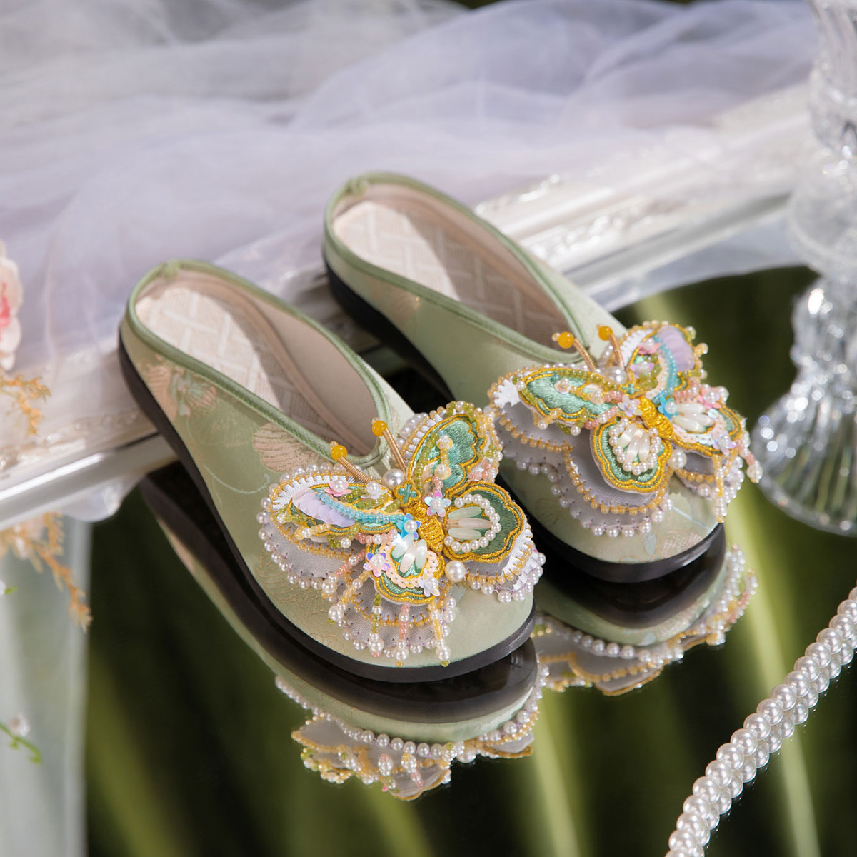 Traditional Chinese Style Flip-flops For Women, Summer 2026 New Design. Outerwear Style. Handmade Butterfly Embroidery. Cool Sandals. Traditional Chinese Style Head Covering With Tiger Head Design. Fl