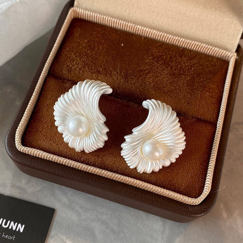 2026 New Fan-Shaped Pearl Earrings, High-End Light Luxury Unique Elegant Irregular Matte Finish Women Ear Jewelry