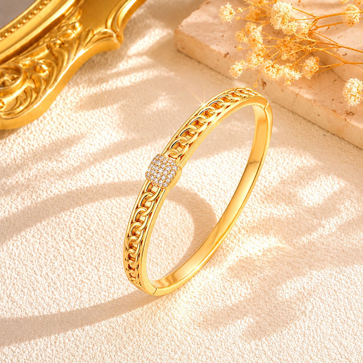 Chain-textured Diamond-studded Bracelet
