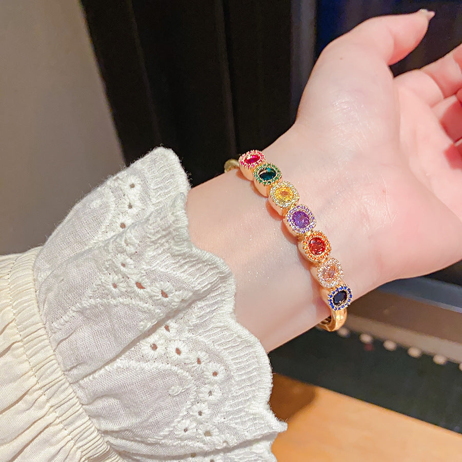Premium Retro Court Rhinestone Zircon Bangle Bracelet, French Elegant Style High-End Luxury Texture Fashion All-Match Women Handwear