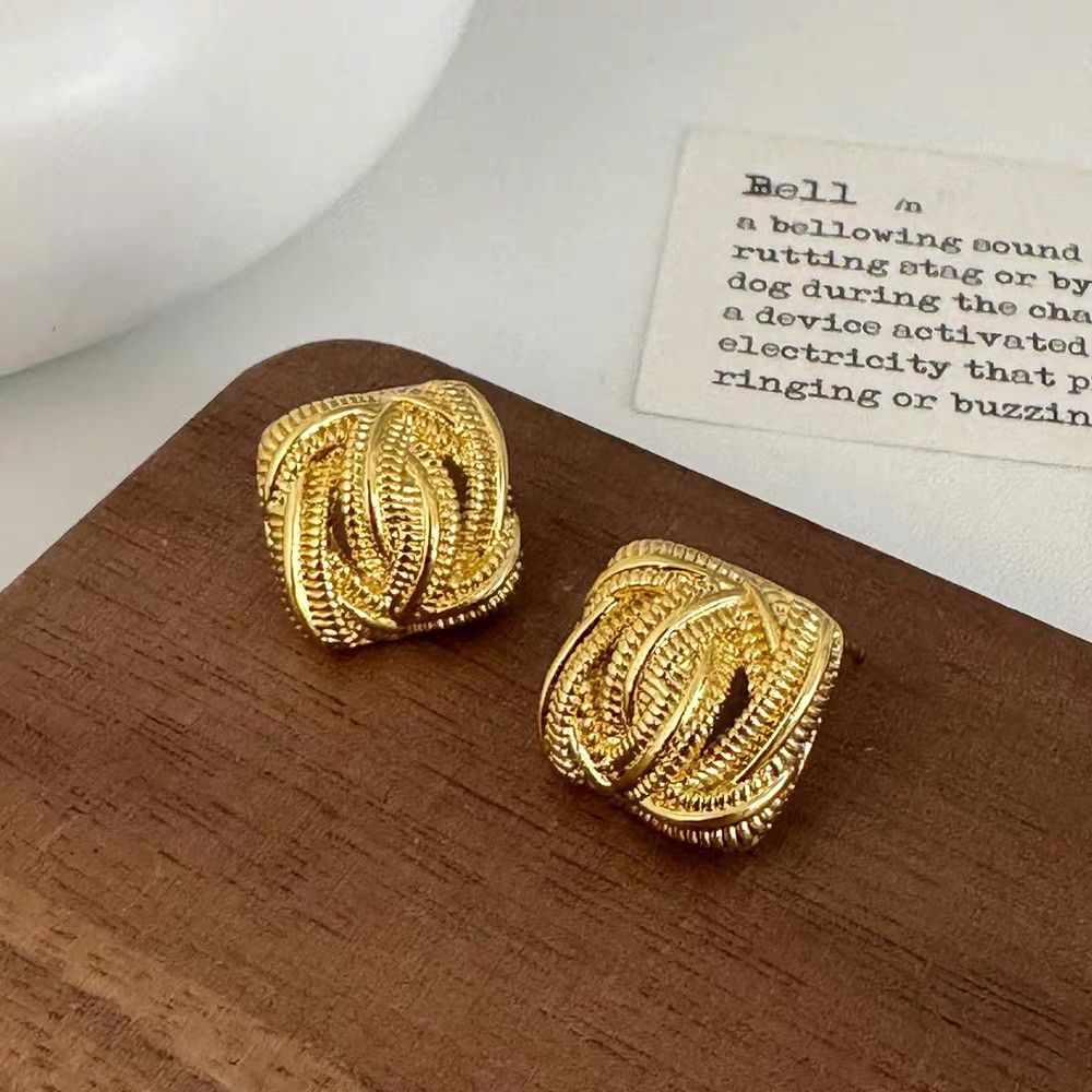 Vintage Woven Texture Square Gold Stud Earrings For Women, Irregular High-End Metallic Earrings, Niche Elegant Versatile Ear Jewelry
