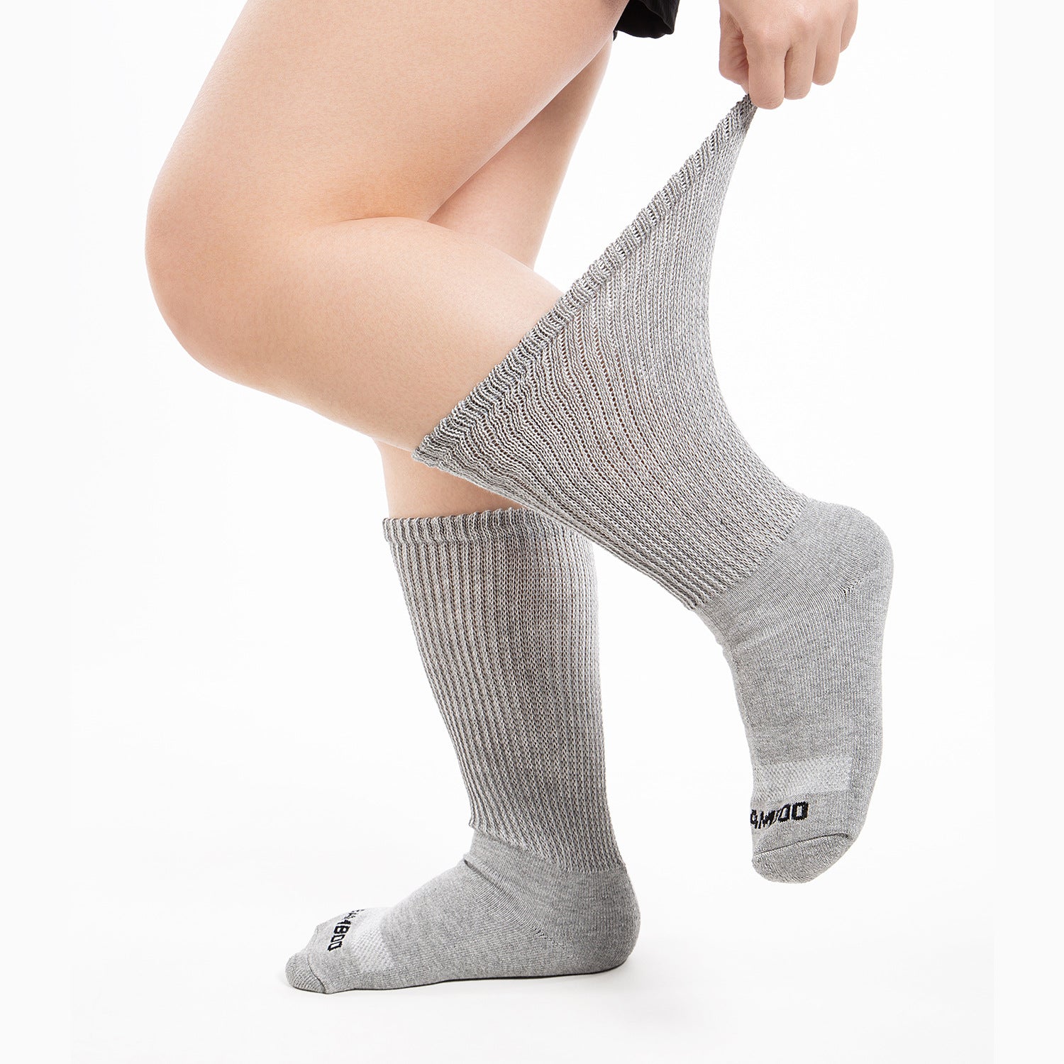 Non-constricting Loose-fit Socks Mid-calf Socks