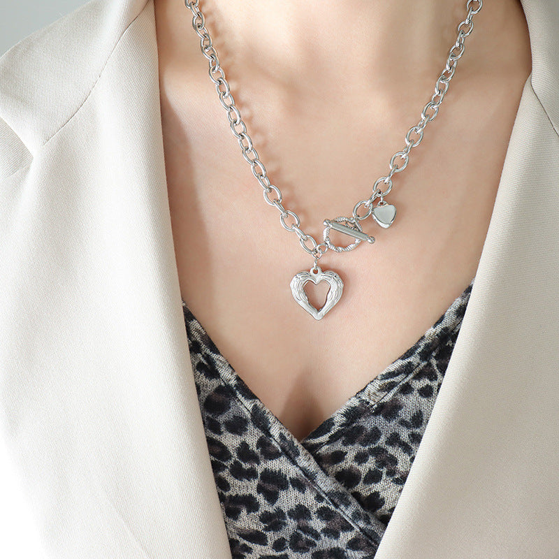 Heart-shaped OT-clasp Necklace Womens Clavicle ChainTitanium Steel